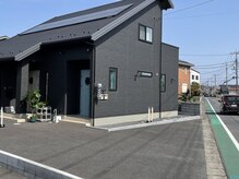 ヘアーワークス エヌ(HAIR WORKS N)の雰囲気（駐車場は店鋪前か道路に並行に駐車して下さい）