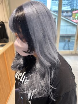 エルム 原宿 表参道(yelm) ブリーチ2回からできるホワイトシルバーブロックデザインカラー