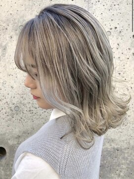 アース 熊本光の森店(HAIR&MAKE EARTH) グレージュ/ハイライト/ブリーチ/白髪ぼかし/髪質改善/