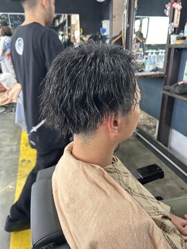 ウォークインバーバーショップ(WALK'IN BARBER SHOP) ツイストスパイラルパーマ