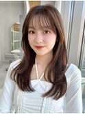2wayバングでイメチェン！顔まわりレイヤーくびれヘアが人気◎