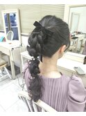 編みおろしポニーテール