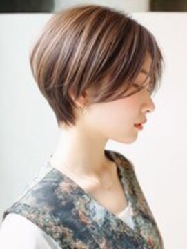 サンテ ヴィスタ(Sante ViSta) 大人ショートボブ ひし形 アッシュブラウン 透明感カラー 立体感