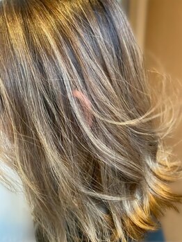 《白髪染めもオシャレに楽しめる!》白髪ぼかし/ハイライトで魅力的な仕上がりへ★しっかり染めたい方にも◎