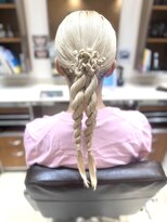 ピークアブー アヴェダ アトレ恵比寿(PEEK-A-BOO AVEDA) カチモリ/ヘアアレンジ/結婚式アレンジ/ポニーテール風/ねじり