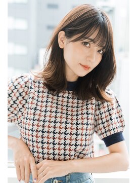 半個室シェアサロン Henry【アンリ】【3月1日オープン（予定）】 ふわバングな美フォルム☆ひし形っぽミディ