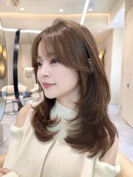 トイロ 横浜(Toiro) 小顔レイヤー 前髪顔周りカットハイレイヤーハッシュカット