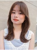 くびれミディアム/レイヤー/顔周り/小顔/ベージュ/20代30代