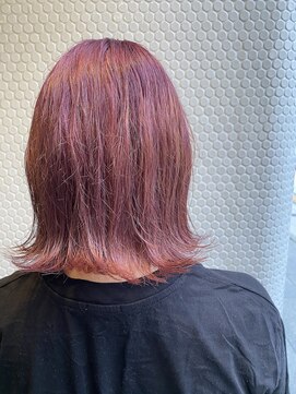 エル(EL by green) 《tomi》カシスピンク×切りっぱなしボブ