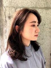 赤みをおさえたサンドグレージュ【uiic stylist rira】