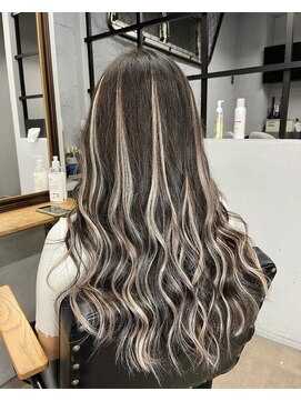 ワン(ONE) ハイライト