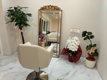 ヘアプロデュース ワイ(hairproduce y)の写真/【板宿駅徒歩2分】安心の女性専用サロン◆1席のみのプライベート空間でお悩み相談がしやすいと人気！