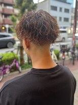 フリーク バーバーショップ 都島店(FREAK BARBER SHOP) ツイストスパイラルパーマ×スキンフェード(マンバンもできる)
