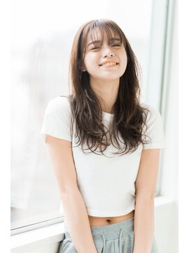 トッカ ヘアアンドトリートメント 難波店 大人っぽ　レイヤースタイル