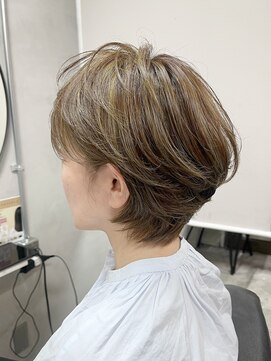 ルーファス メグロ(Ruufus Meguro) 抜け感ショートボブ/30代40代50代/キレイ系女子202412