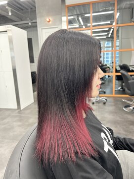 エイト 立川店(EIGHT) ☆ウルフハイレイヤー×グラデ風インナーカラー☆