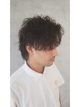 ニューカマー バイ ヘッドライト シブヤ(NEW COMER by HEADLIGHT shibuya) カルマパーマ