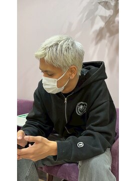 クレエ ヘアー デザイン(creer hair design) メンズカットアップバングベリーショート×ハイトーンホワイト