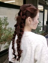 ミース(MIES)&nbsp;ツインアレンジ/編み込みアレンジ/ヘアアレンジ難波担当者あまね