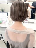 表参道ボブショートボブレイヤーボブグレージュハイライト白髪