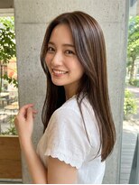 レガリタ(Regarita)&nbsp;【ヘーゼルブラウン×ナチュラルストレート】◎20代30代