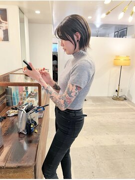 アンバー(AMBER) stylish short
