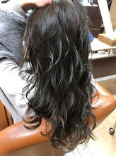 ヘアーデザイン ホワイト(HAIR design White)