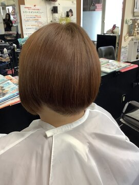 ロージピノ(Rosy Pino) カラーカット