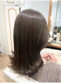大人かわいい　ダスティグレージュカラー　ロブヘア