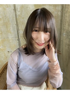 リブロ(liblo) 【顔まわりレイヤーロブ×オリーブグレージュ】