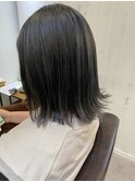 切りっぱなし×ミディアムヘア