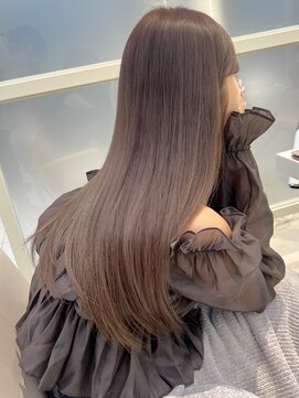 アフロートリノ(AFLOAT Leino) 小顔ヘルシーレイヤースタイル透明感カラー【修】20代30代40代