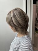 白髪染め卒業！ミルクティーベージュ　ウルフカット