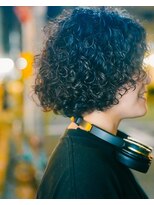 カフ(CAF)&nbsp;CAF河内 ハードパーマ 強めパーマ大阪　心斎橋