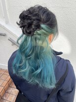 ネイビー(Navy)&nbsp;推しカラーでハーフアップ