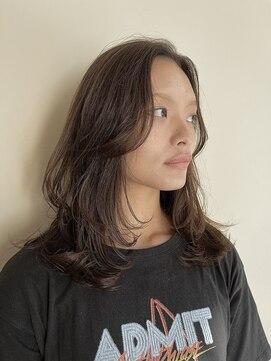 デイリリーバイアメリア 川西店(daylily by Ameria) 20代30代40代こなれミディアム小顔似合わせレイヤー