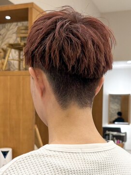 トップヘアーヒルズ 安城(TOP HAIR HILLS) 安城刈り上げツーブロックマッシュウルフチェリーブラウン20代