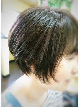 シク(SiQ) ★大人かわいい★耳かけショート