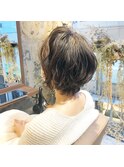 小顔レイヤーショートヘルシースタイル大人かわいい