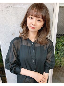 リコバイアフロート(riko by afloat) ヨシンモリくびれミディシースルーバングぱっつん前髪