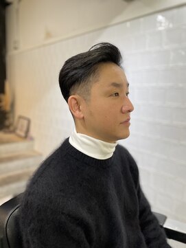 メリケンバーバーショップ フクオカ(MERICAN BARBERSHOP FUK) かき上げヘアショートレイアーくせ毛風パーマコンマヘアS94