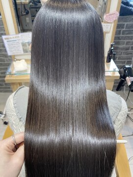 プラグ バイ ネオリーブ(plug by neolive) 髪質改善トリートメント K