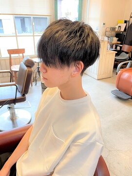 アンティコ(Antico) ソフトツイストスパイラル流行マッシュショート束感ツーブロック