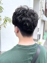 マルカ(MARUCA) 韓国マッシュツーブロック刈り上げ男子黒髪毛先パーマワンカール
