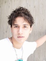 フィフス 原宿(fifth)&nbsp;ツイストスパイラルパーマ短髪ツーブロックマッシュ