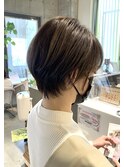 タイトなシレイヤーショート