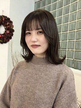 ロマーリ(LOMARLIE) グレージュカラー×顔周りカット