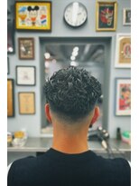 アイコン ブルー メンズ(I-CON #blue MEN'S)&nbsp;スキンフェード×外国人風パーマ