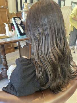 ハグヴィアン(HUG BIEN) オリーブ