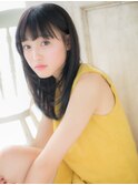 ツヤ髪グレージュぱっつん前髪レイヤースタイルa小山10代20代